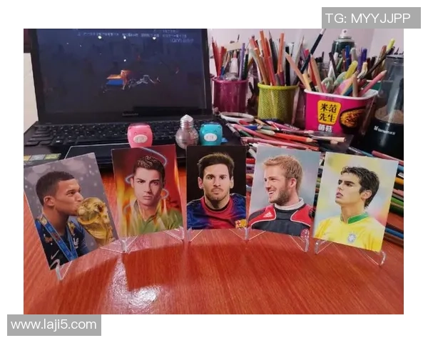 双喜球星卡足球:收藏与游戏结合的全新体验让你成为足球大师