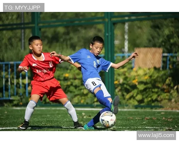 阿联酋足球明星崛起之路：从沙漠之地到国际赛场的辉煌历程